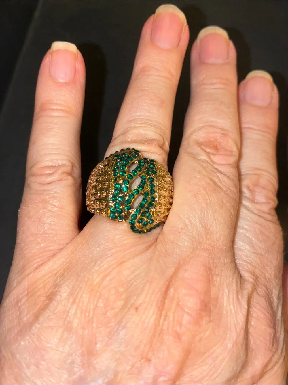 Vibrant Green Crystals Gold-Tone Statement Stretch Ring